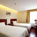 Greentree Inn Shanghai Huaxia East Road