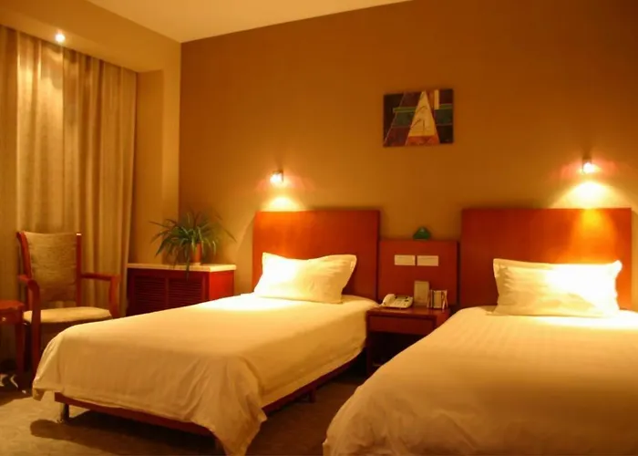 Greentree Inn Shanghai Huaxia East Road